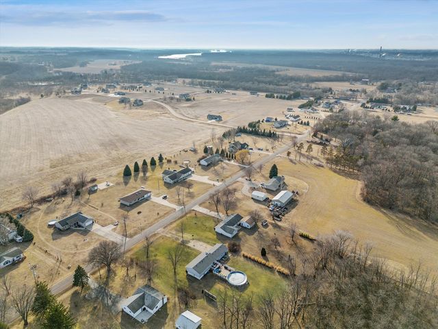 5430 Holly Road, Fulton, IL 61252