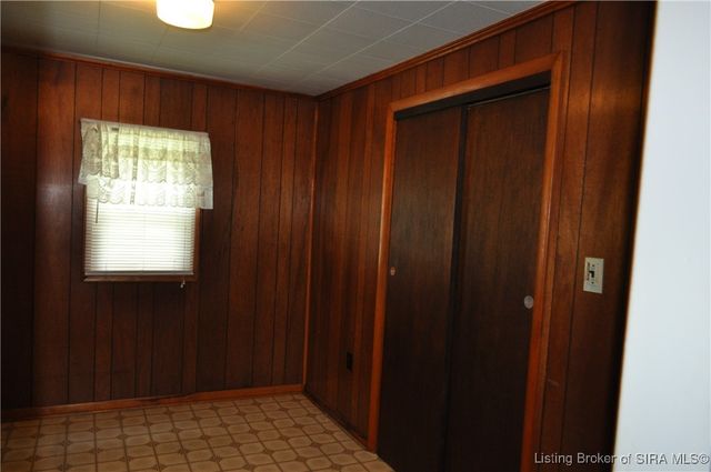 214 Leon Prall Road, Otisco, IN 47163