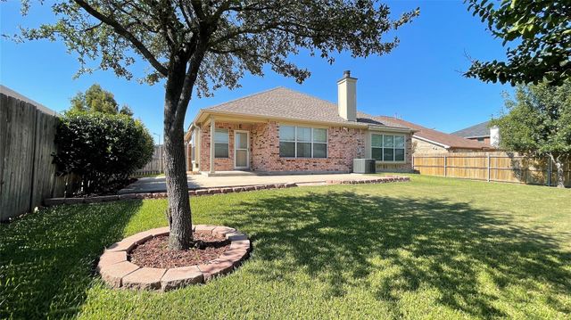 8203 Macgregor Drive, Arlington, TX 76002