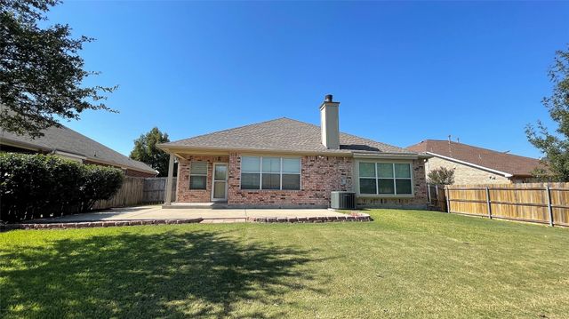 8203 Macgregor Drive, Arlington, TX 76002