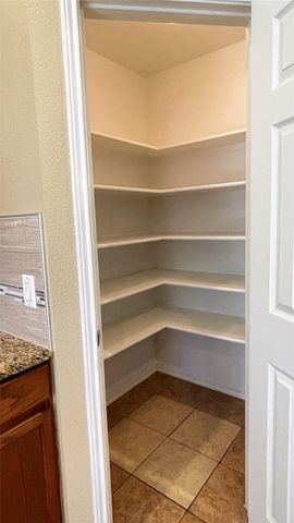 8203 Macgregor Drive, Arlington, TX 76002