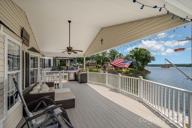 141 Badin Lake Circle, New London, NC 28127