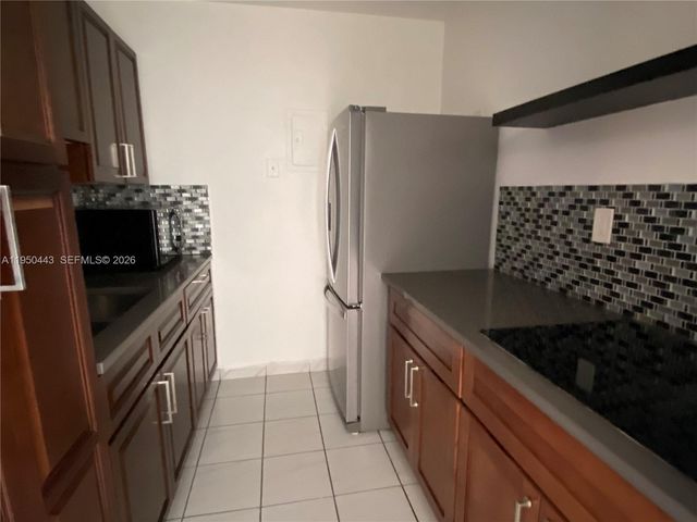 295 NW 72nd Avenue 304, Miami, FL 33126