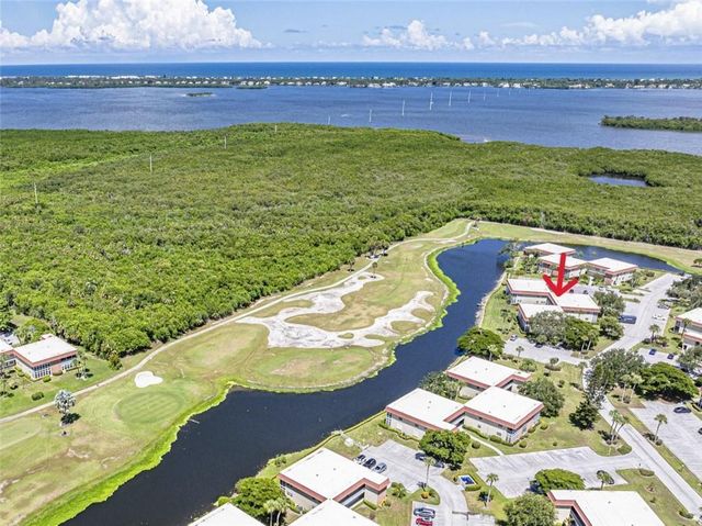 73 Royal Oak Court 203, Vero Beach, FL 32962