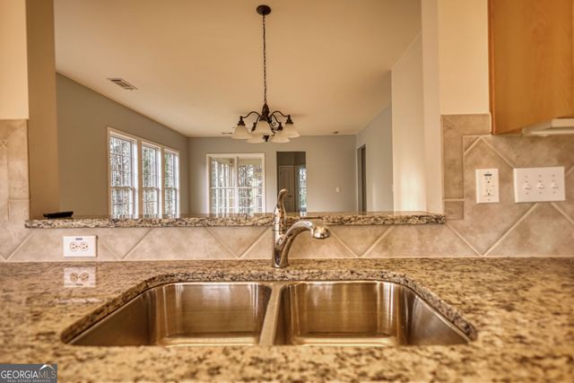1001 Flat Rock Street, Greensboro, GA 30642