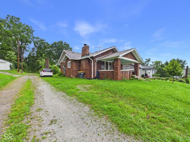 915 Arrow Avenue, Anderson, IN 46016