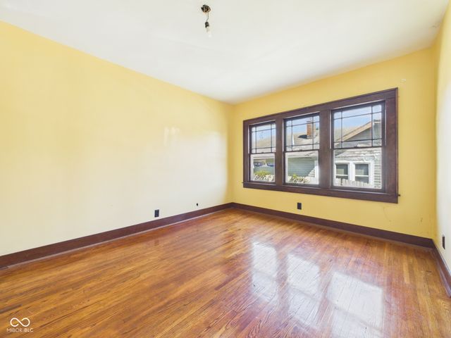 915 Arrow Avenue, Anderson, IN 46016