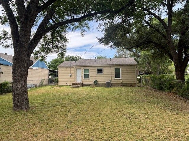 3324 James Avenue, Fort Worth, TX 76110