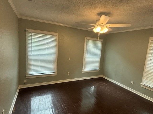 3324 James Avenue, Fort Worth, TX 76110