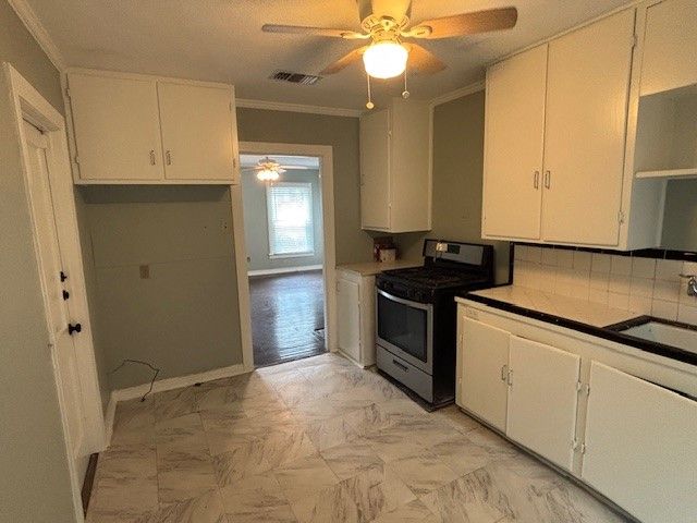 3324 James Avenue, Fort Worth, TX 76110
