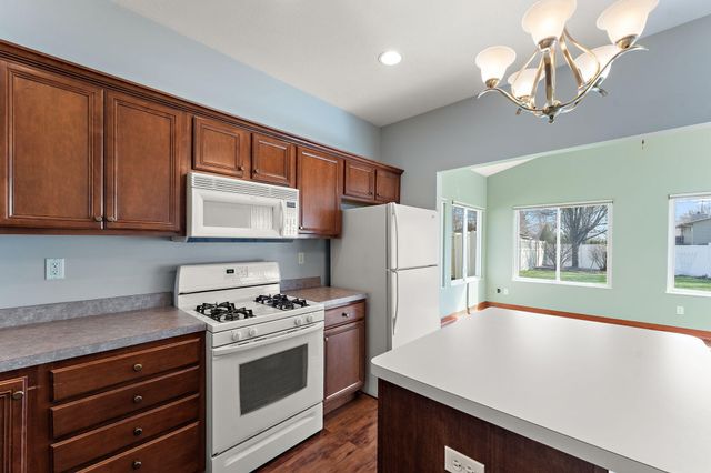 3700 Highland Circle, Valparaiso, IN 46383