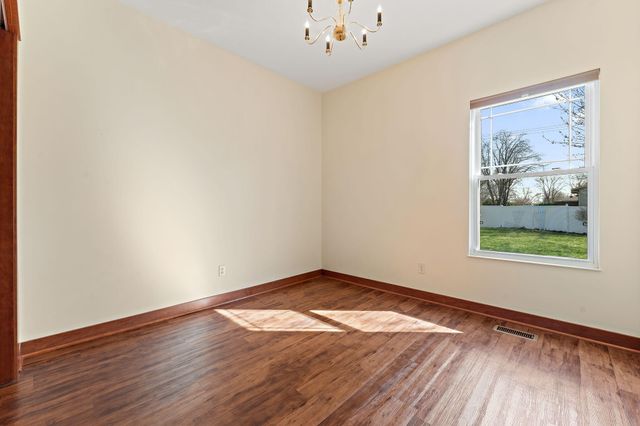 3700 Highland Circle, Valparaiso, IN 46383