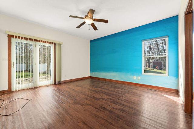 3700 Highland Circle, Valparaiso, IN 46383