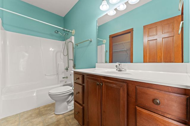 3700 Highland Circle, Valparaiso, IN 46383