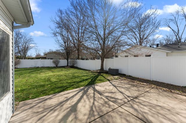 3700 Highland Circle, Valparaiso, IN 46383