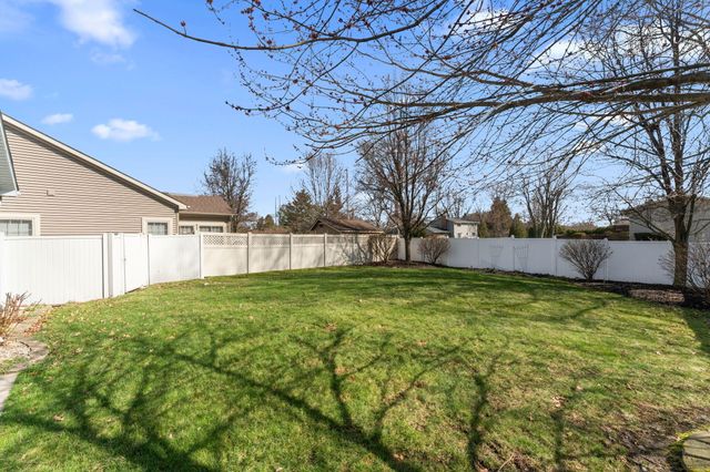 3700 Highland Circle, Valparaiso, IN 46383