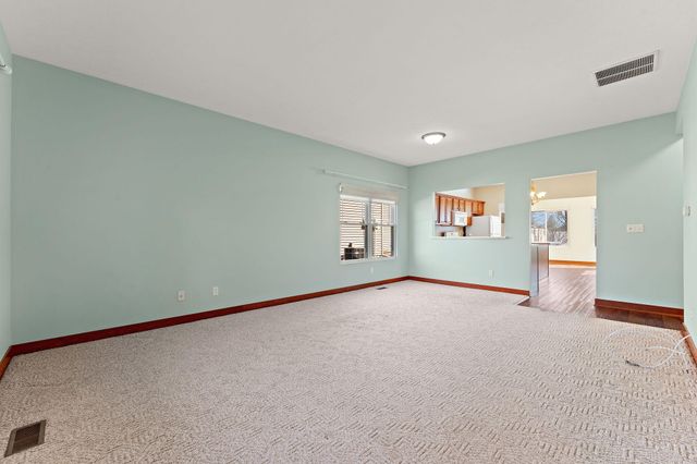 3700 Highland Circle, Valparaiso, IN 46383