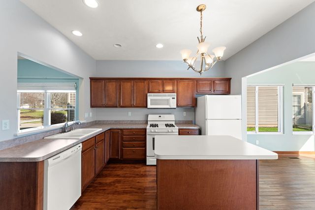 3700 Highland Circle, Valparaiso, IN 46383