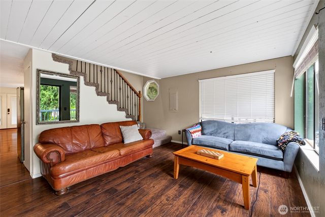 12212 110th Street NW, Gig Harbor, WA 98329