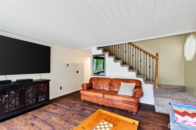 12212 110th Street NW, Gig Harbor, WA 98329