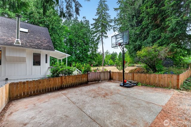 12212 110th Street NW, Gig Harbor, WA 98329