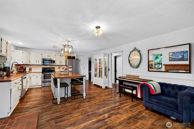 12212 110th Street NW, Gig Harbor, WA 98329