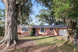 1321 GRANDVIEW Drive, Jacksonville, FL 32211