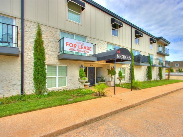 1110 Sherwood Lane 211, Nichols Hills, OK 73116