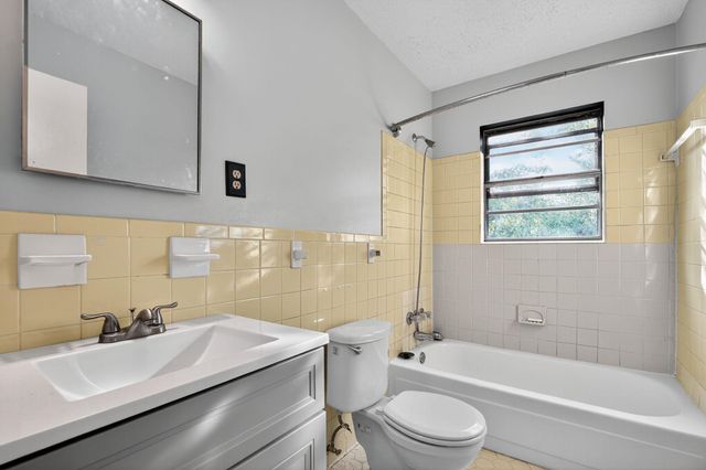 4391 SHADOWLINE CV, Memphis, TN 38109