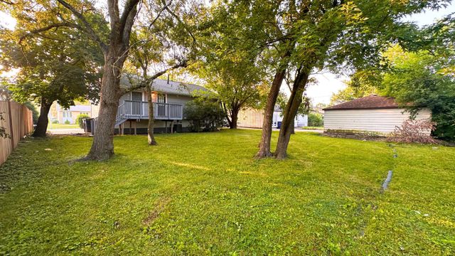 948 Dartmouth Avenue, Matteson, IL 60443