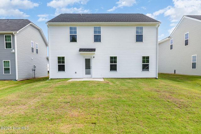 25 W Emily Gardens Drive, Selma, NC 27576