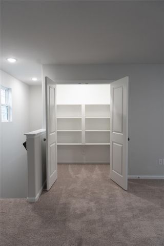 64 Valiant Ridge Trail, Magnolia, TX 77354