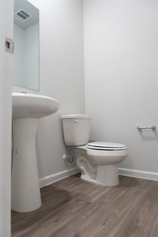 64 Valiant Ridge Trail, Magnolia, TX 77354