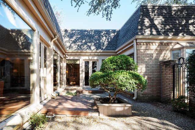 5805 Farquhar Lane, Dallas, TX 75209