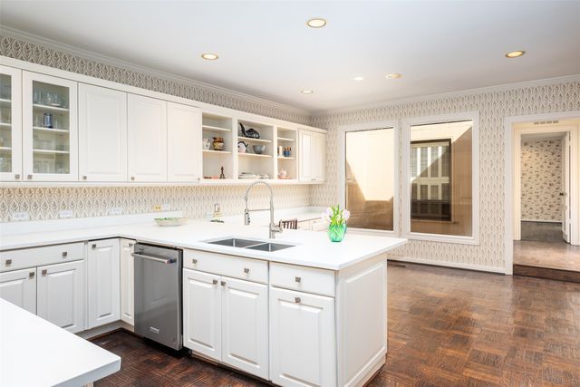 5805 Farquhar Lane, Dallas, TX 75209