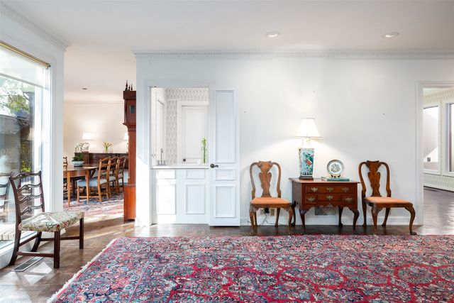 5805 Farquhar Lane, Dallas, TX 75209