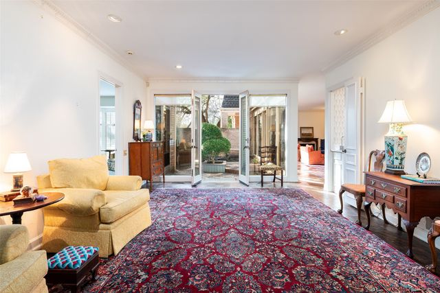 5805 Farquhar Lane, Dallas, TX 75209