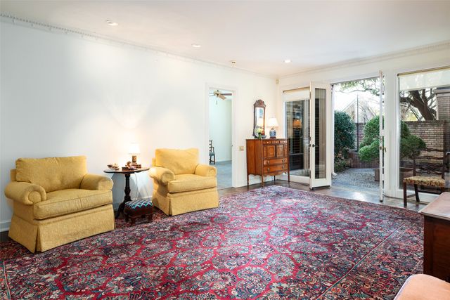 5805 Farquhar Lane, Dallas, TX 75209