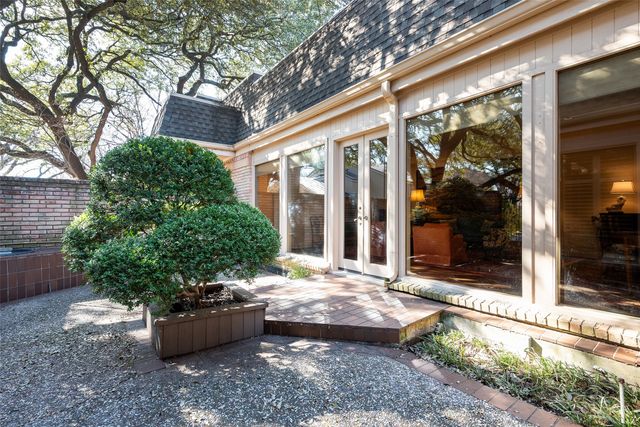 5805 Farquhar Lane, Dallas, TX 75209