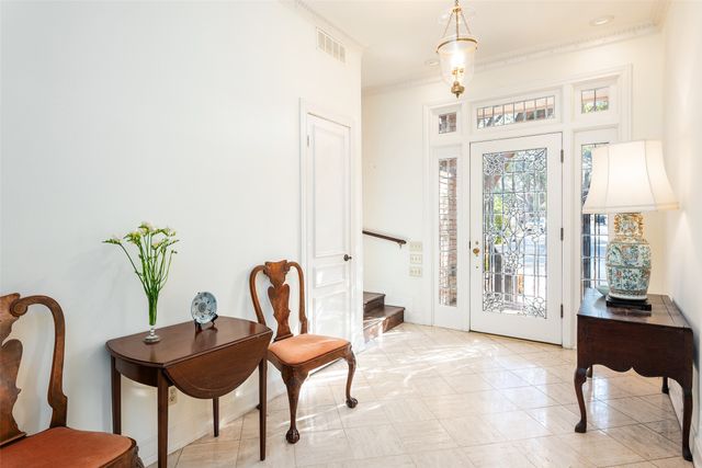 5805 Farquhar Lane, Dallas, TX 75209