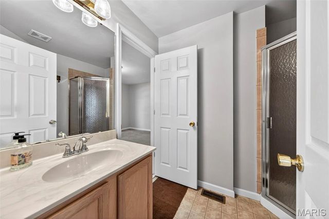 1102 Mosswoods Court, Fenton, MO 63026