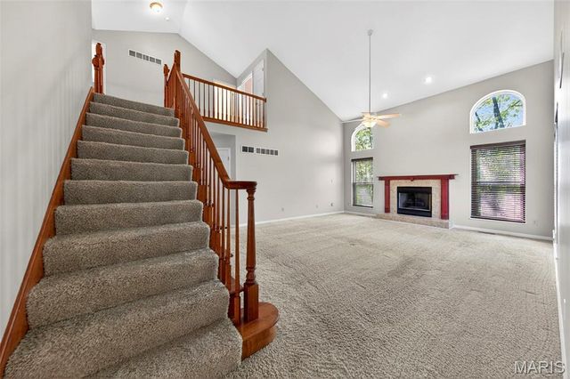 1102 Mosswoods Court, Fenton, MO 63026