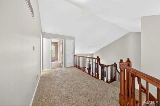 1102 Mosswoods Court, Fenton, MO 63026