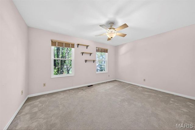 1102 Mosswoods Court, Fenton, MO 63026
