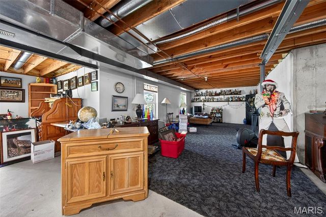 1102 Mosswoods Court, Fenton, MO 63026