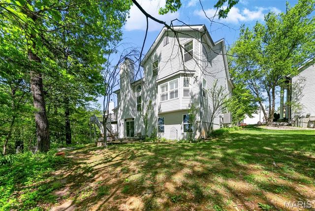 1102 Mosswoods Court, Fenton, MO 63026