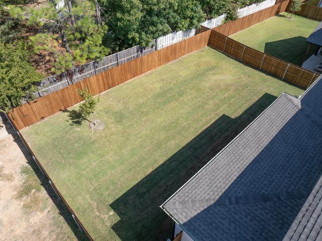 305 Alicia Court, Mansfield, TX 76063