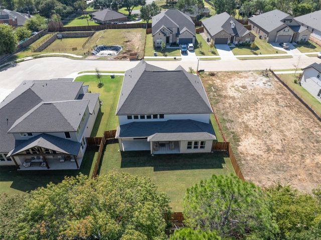 305 Alicia Court, Mansfield, TX 76063