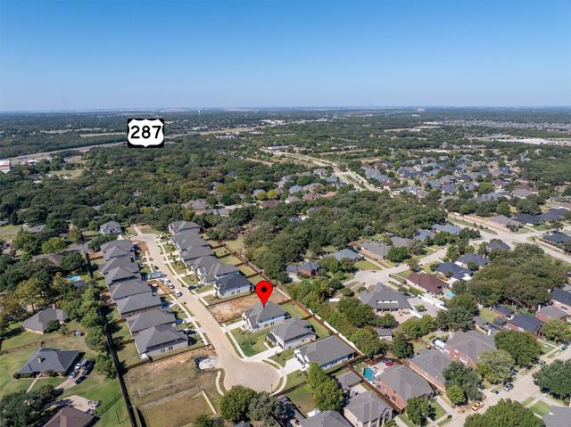 305 Alicia Court, Mansfield, TX 76063