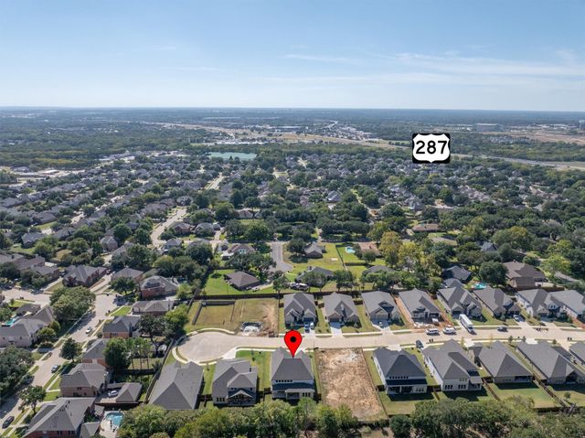 305 Alicia Court, Mansfield, TX 76063